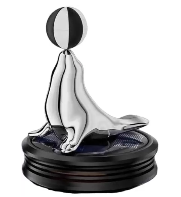 Solar-Powered Rotating Seal Ornament – Unique Desk Decoration